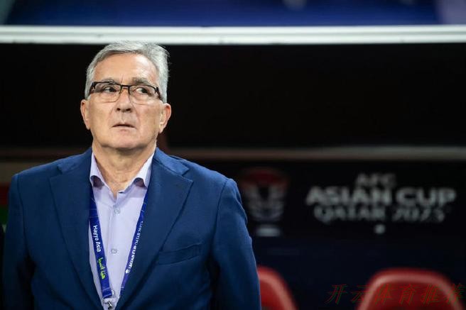 开云官方网站:伊万科维奇抵达北京正式开展国家队执教工作 开云官方网站:伊万科维奇抵达北京正式开展国家队执教工作